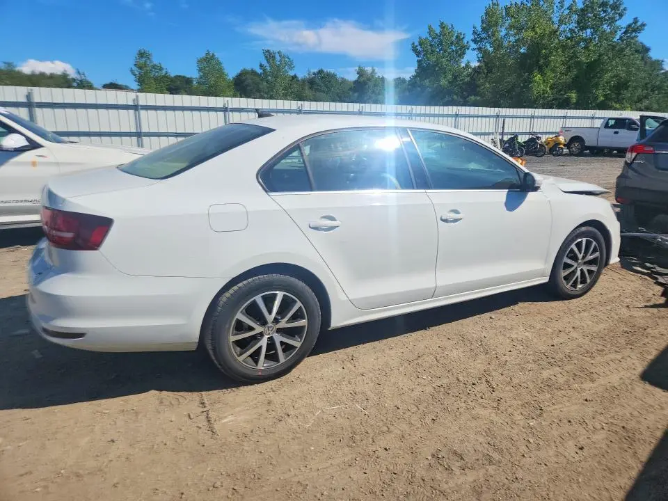 2017 VOLKSWAGEN JETTA SE  
