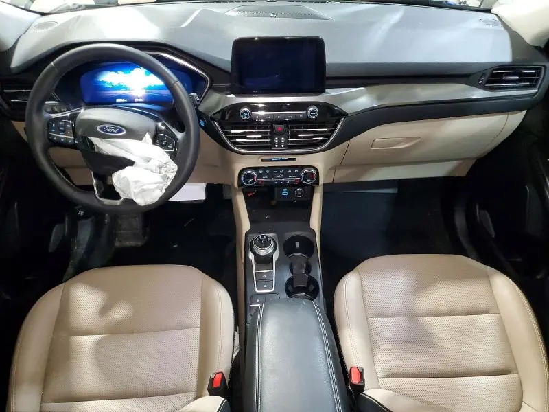 2021 FORD ESCAPE TITANIUM  