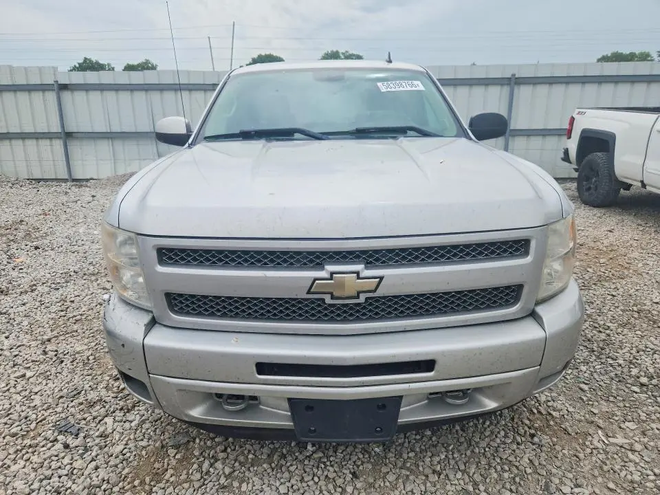 2011 CHEVROLET SILVERADO K1500 LT  