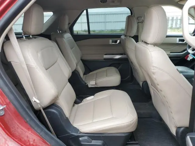 2022 FORD EXPLORER XLT  