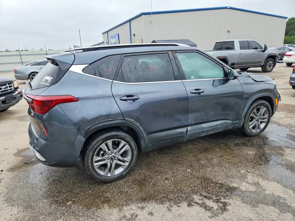 2021 KIA SELTOS S  