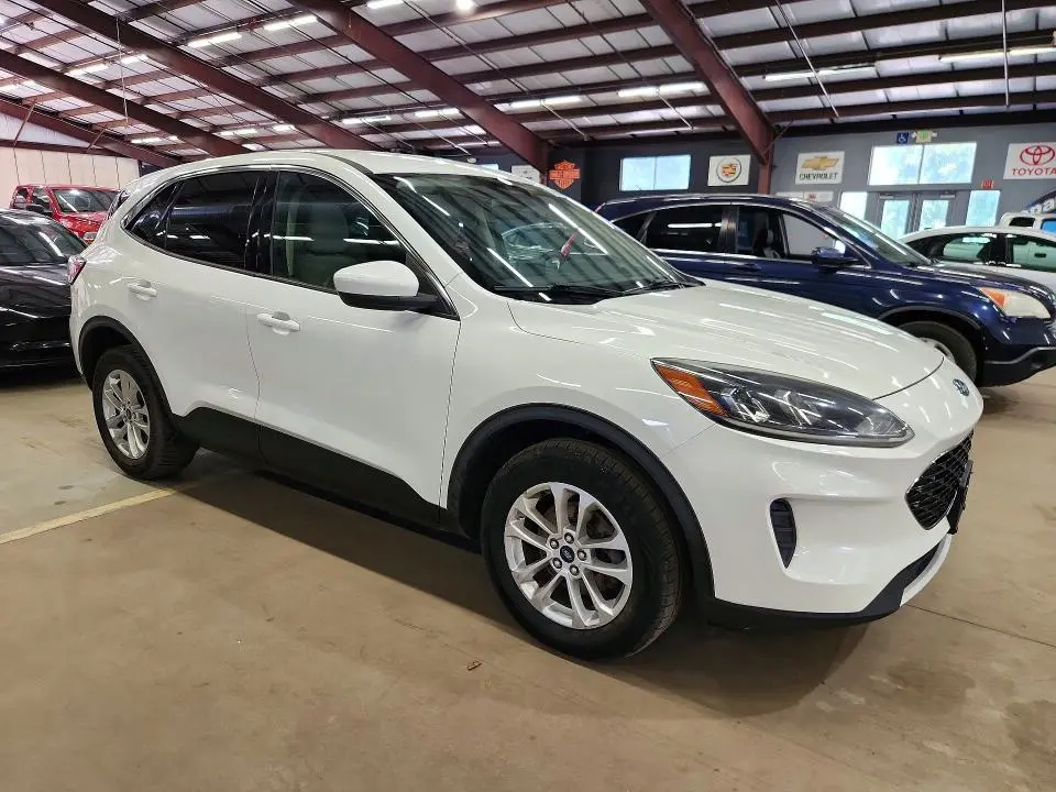 2020 FORD ESCAPE SE  