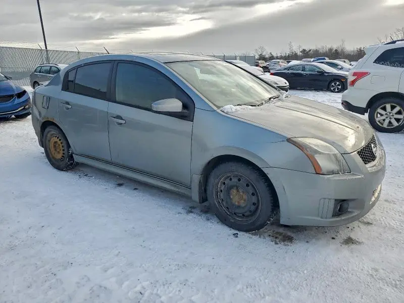 2011 NISSAN SENTRA SE-R  