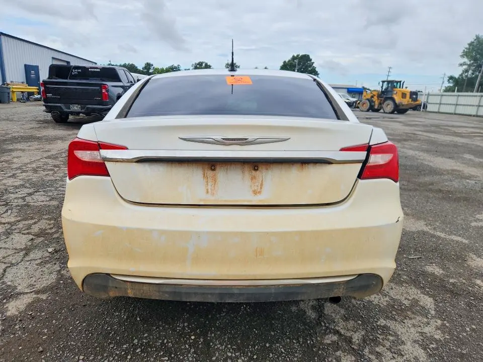 2014 CHRYSLER 200 LX  