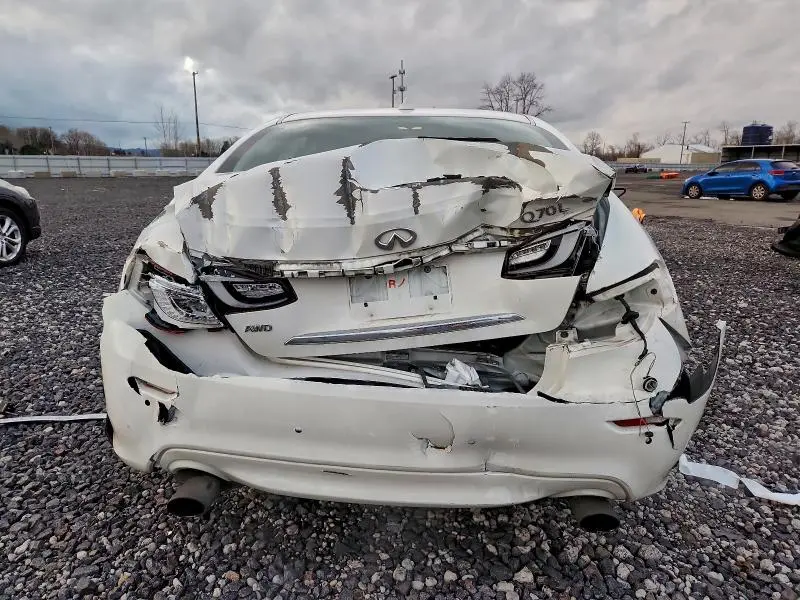 2015 INFINITI Q70L 3.7  