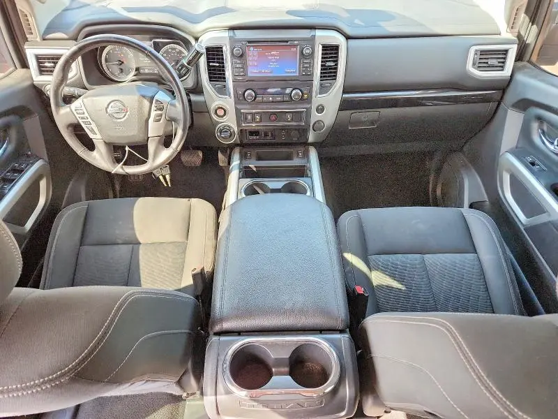 2018 NISSAN TITAN SV  