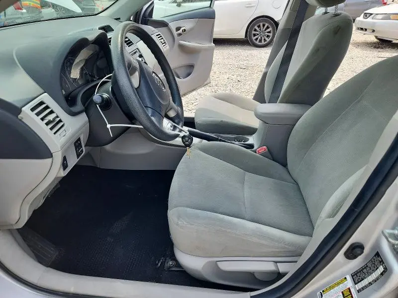 2012 TOYOTA COROLLA LE  