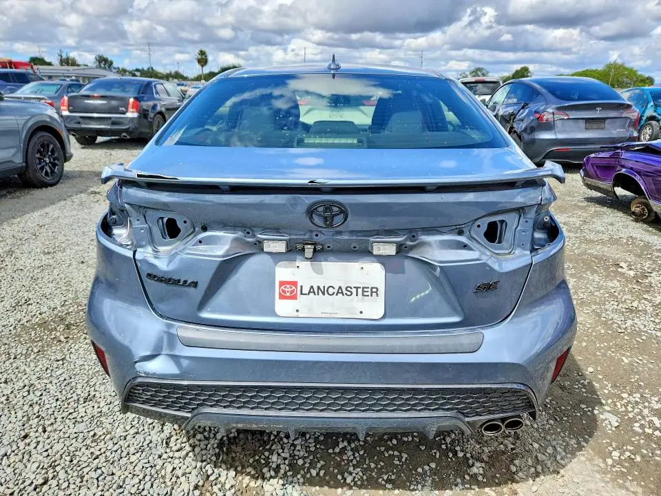 2022 TOYOTA COROLLA SE  