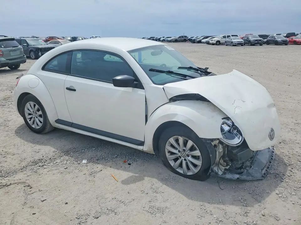 2013 VOLKSWAGEN BEETLE   