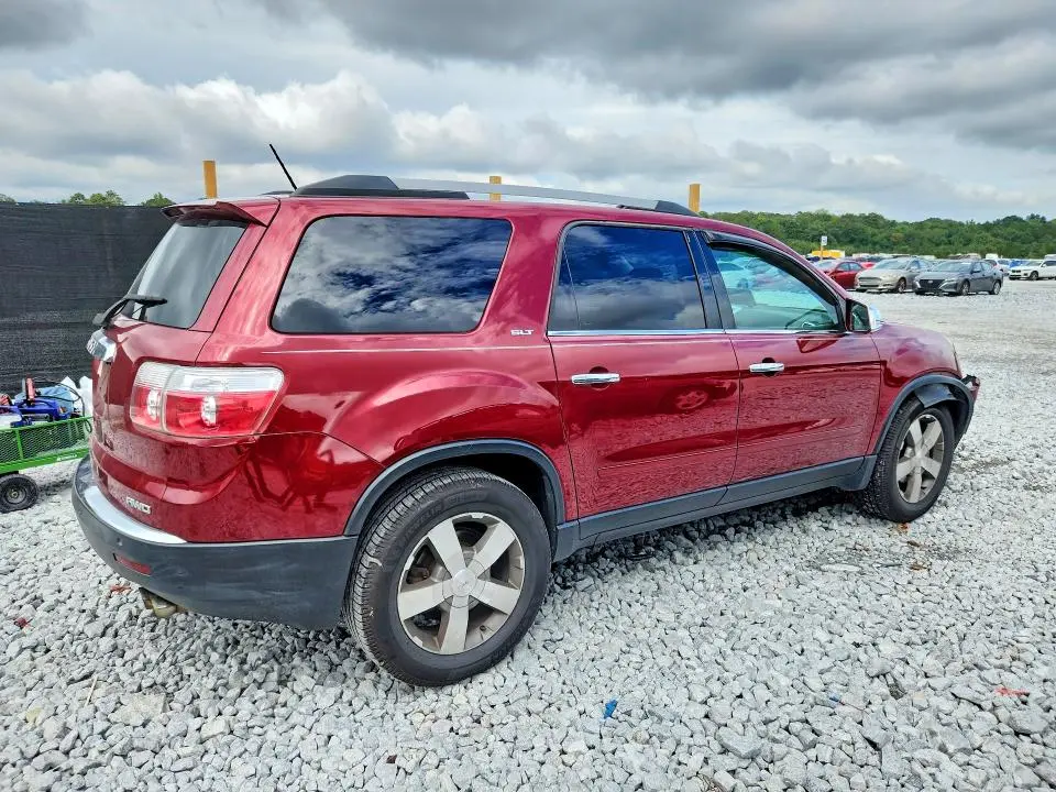 2011 GMC ACADIA SLT-2  