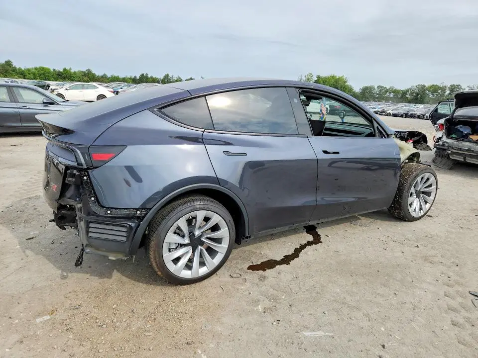 2026 TESLA MODEL Y   