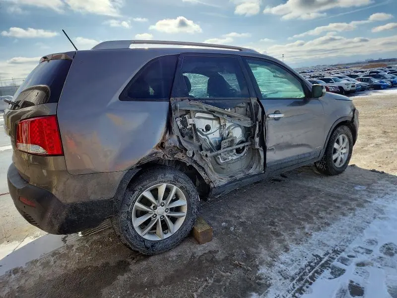 2011 KIA SORENTO BASE  