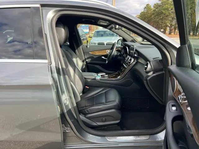 2017 MERCEDES-BENZ GLC 300  