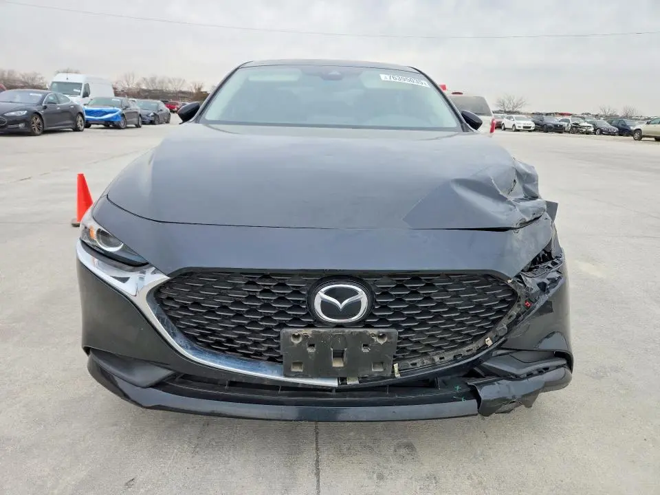 2021 MAZDA 3   