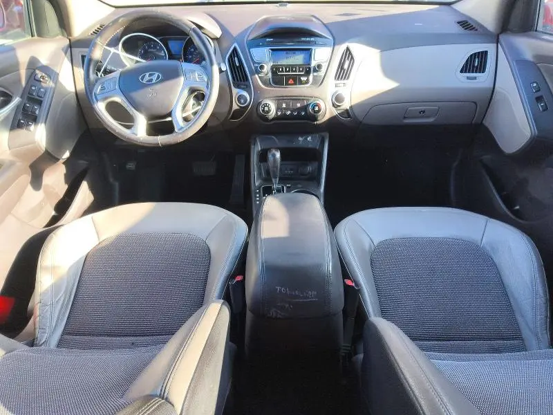 2011 HYUNDAI TUCSON GLS  