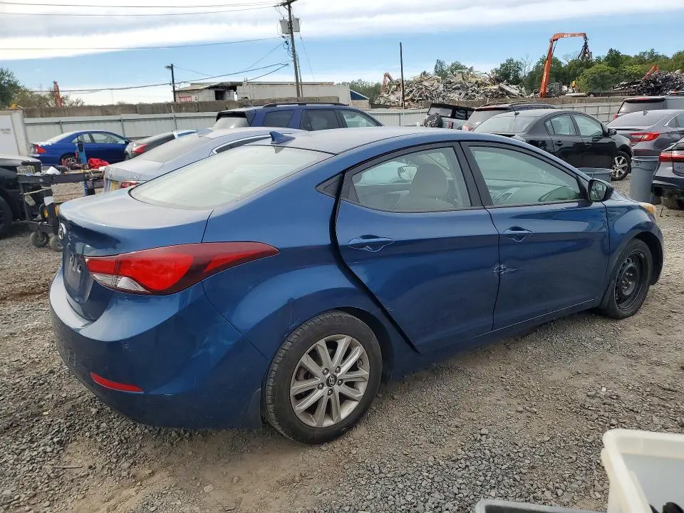 2015 HYUNDAI ELANTRA SE  
