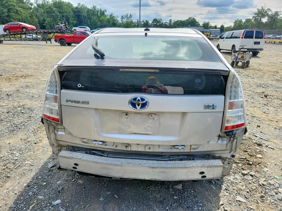2010 TOYOTA PRIUS II  