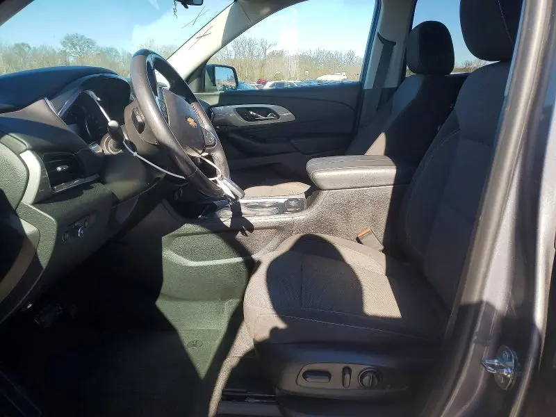 2019 CHEVROLET TRAVERSE LT  