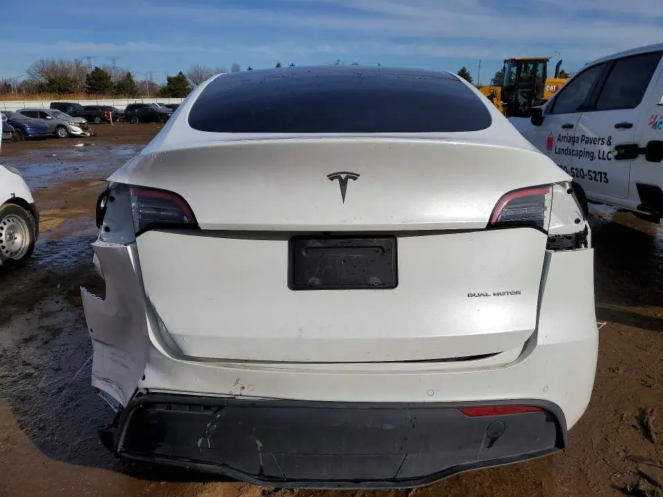 2022 TESLA MODEL Y   