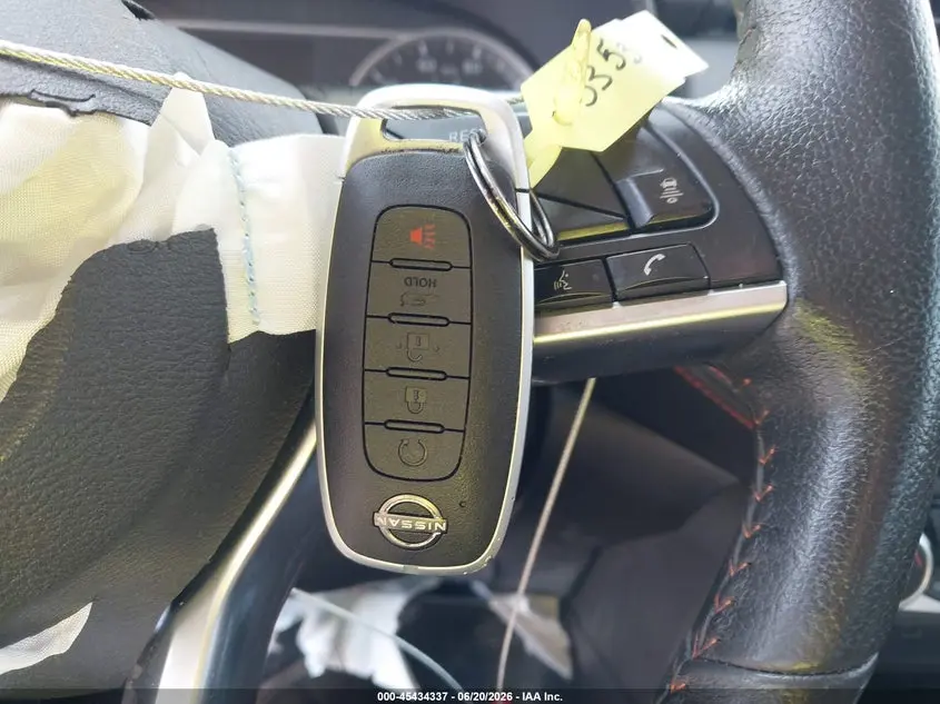 2024 NISSAN VERSA 1.6 SR
