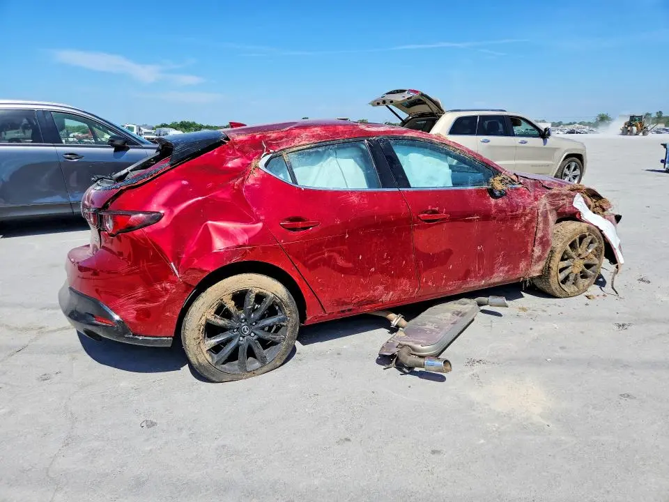 2022 MAZDA 3 PREMIUM  