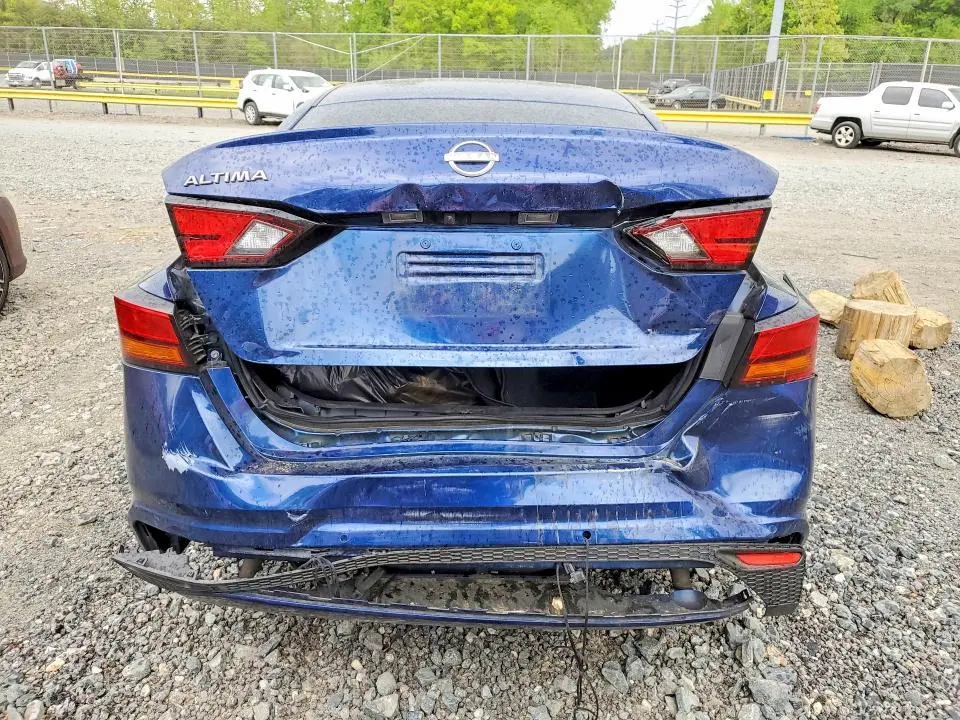 2024 NISSAN ALTIMA S  