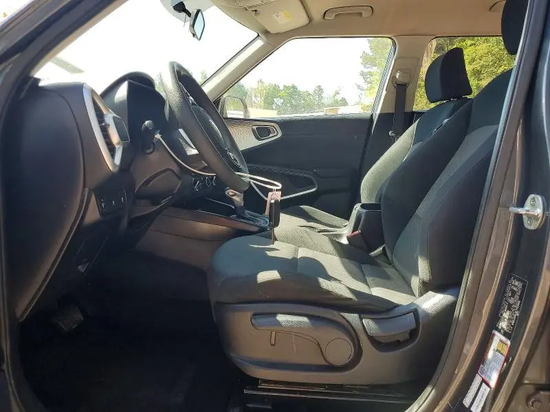 2020 KIA SOUL LX  