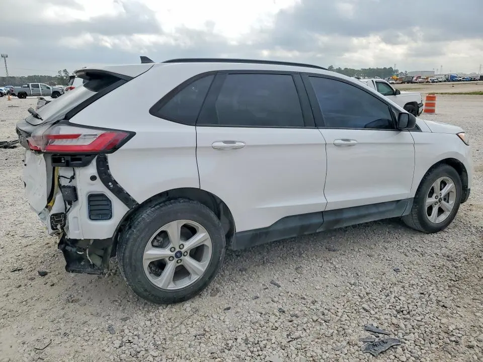 2021 FORD EDGE SE  