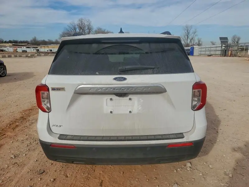 2021 FORD EXPLORER XLT  