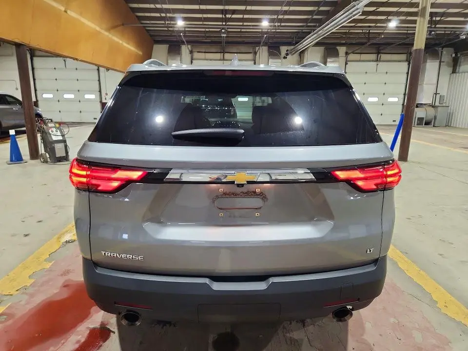 2023 CHEVROLET TRAVERSE LT  