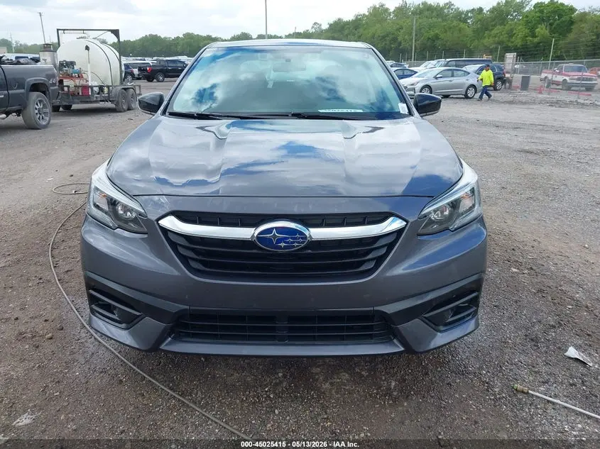 2022 SUBARU LEGACY  