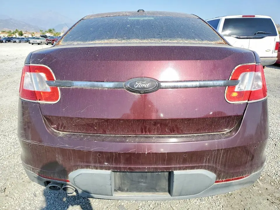 2011 FORD TAURUS LIMITED  