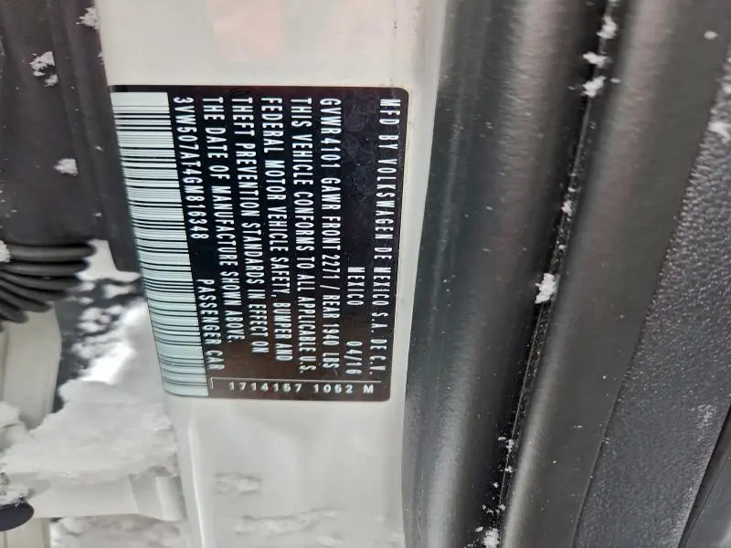 2016 VOLKSWAGEN BEETLE S/SE  