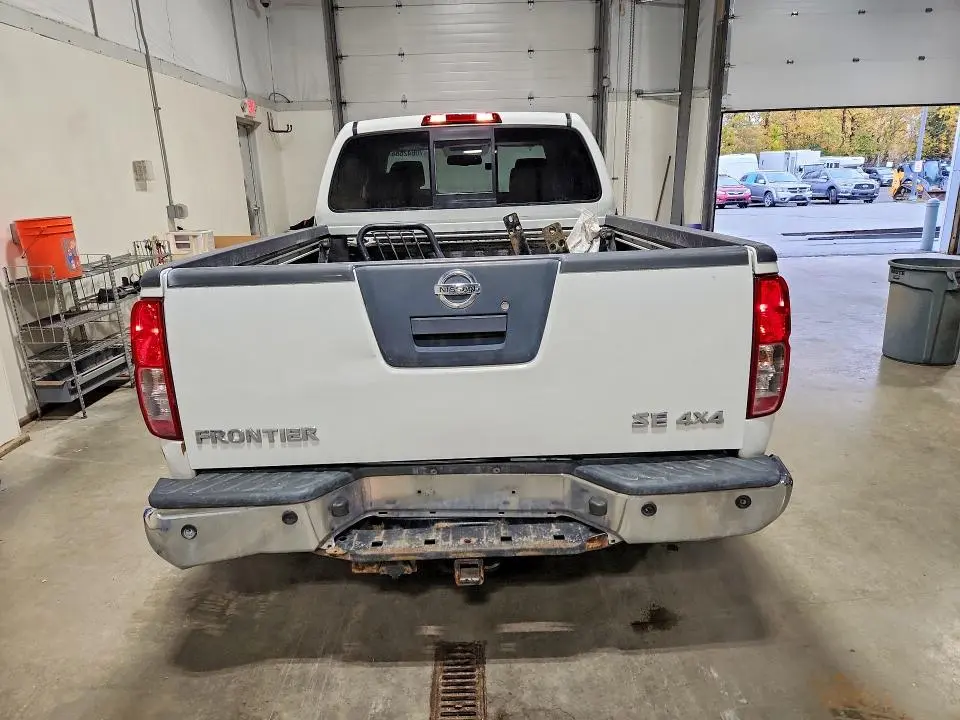 2019 NISSAN FRONTIER SV V6  