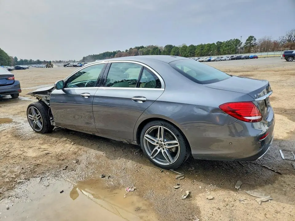 2019 MERCEDES-BENZ E 300  