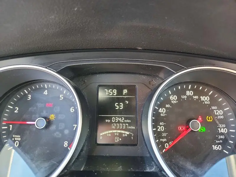 2015 VOLKSWAGEN JETTA BASE  