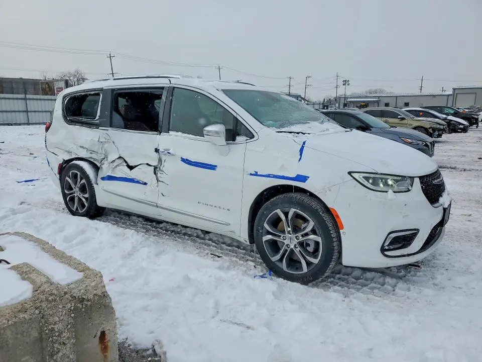 2024 CHRYSLER PACIFICA PINNACLE  