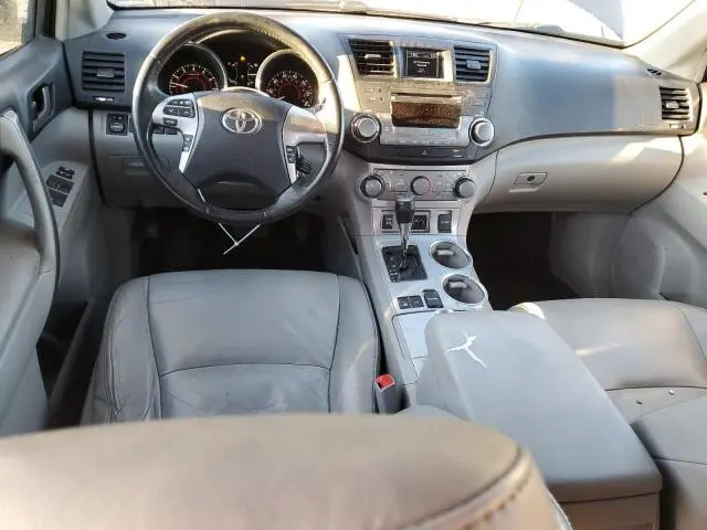 2011 TOYOTA HIGHLANDER BASE  