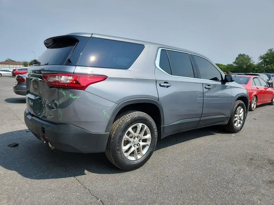 2018 CHEVROLET TRAVERSE LS  