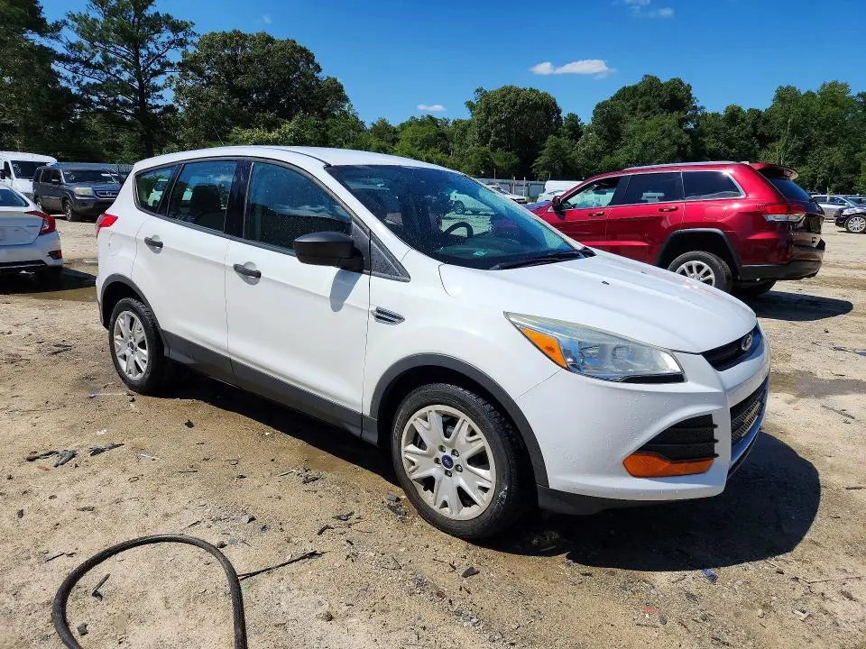 2016 FORD ESCAPE S  