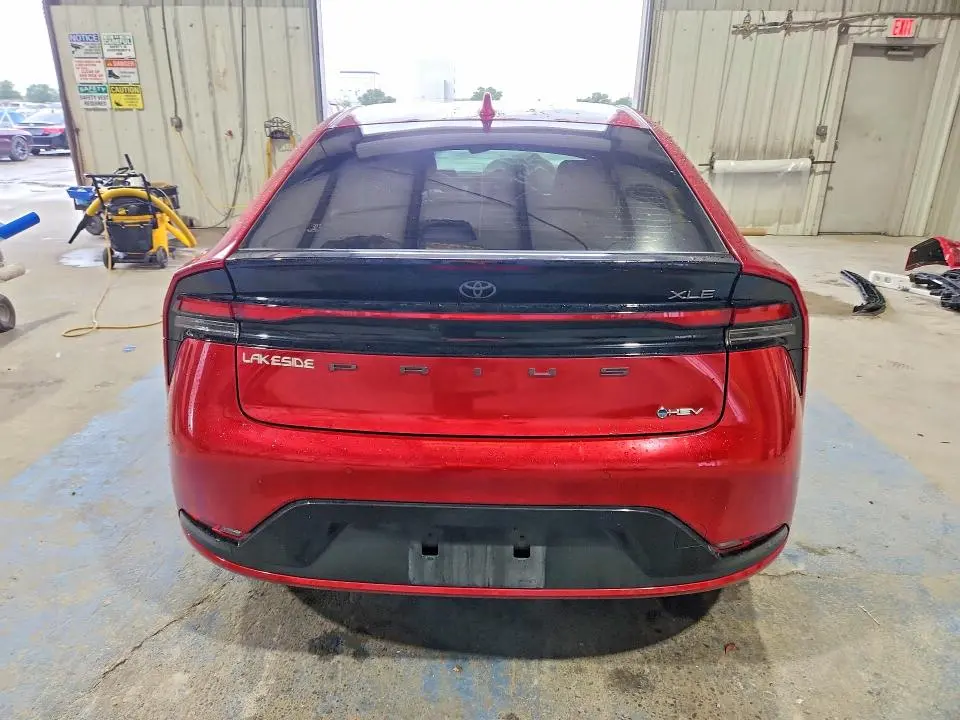 2023 TOYOTA PRIUS XLE  