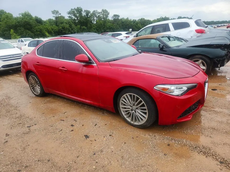 2017 ALFA ROMEO GIULIA TI  