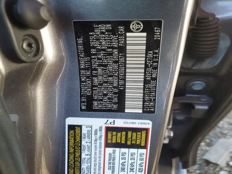 2016 TOYOTA CAMRY SE  