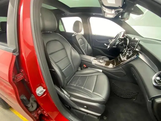 2019 MERCEDES-BENZ GLC 300  