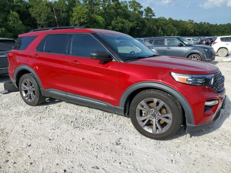 2021 FORD EXPLORER XLT  