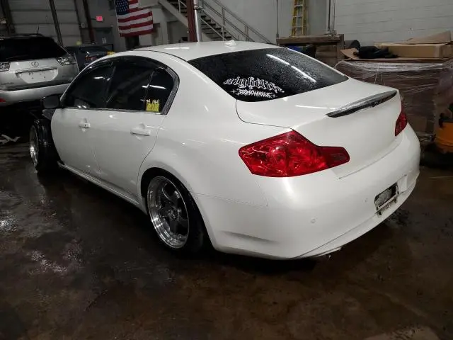 2013 INFINITI G37   
