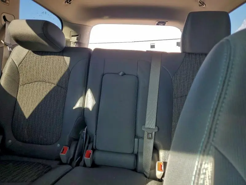 2017 CHEVROLET TRAVERSE LS  