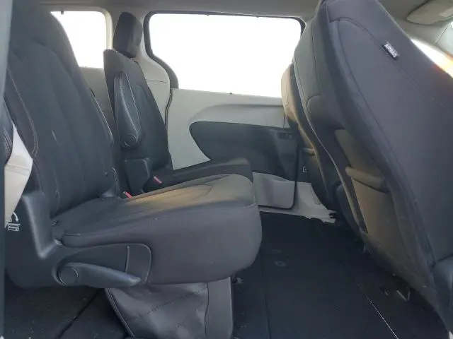 2017 CHRYSLER PACIFICA TOURING L  