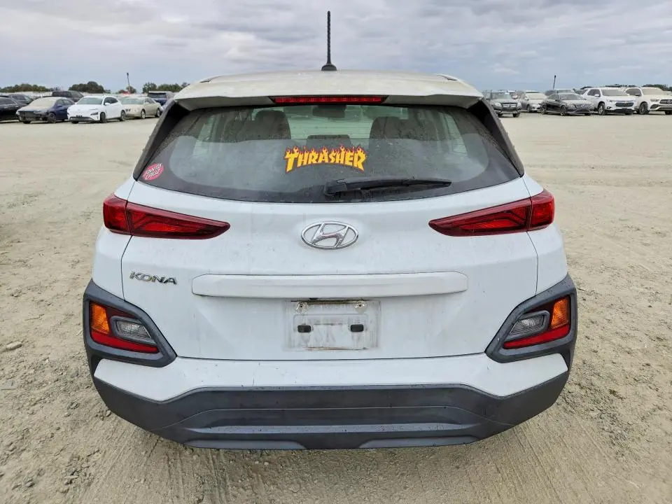 2021 HYUNDAI KONA SE  