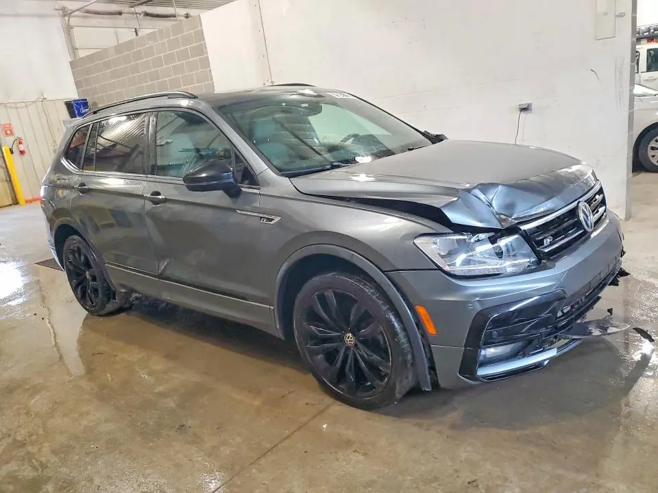 2020 VOLKSWAGEN TIGUAN SE  